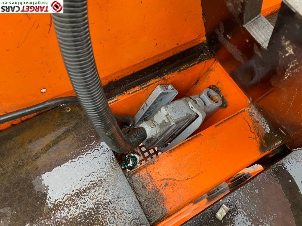 Scissor lift JLG 153-12 Liftlux Electric Scissor Work Lift 1730cm: picture 33 Scissor lift JLG 153-12 Liftlux Electric Scissor Work Lift 1730cm: picture 33