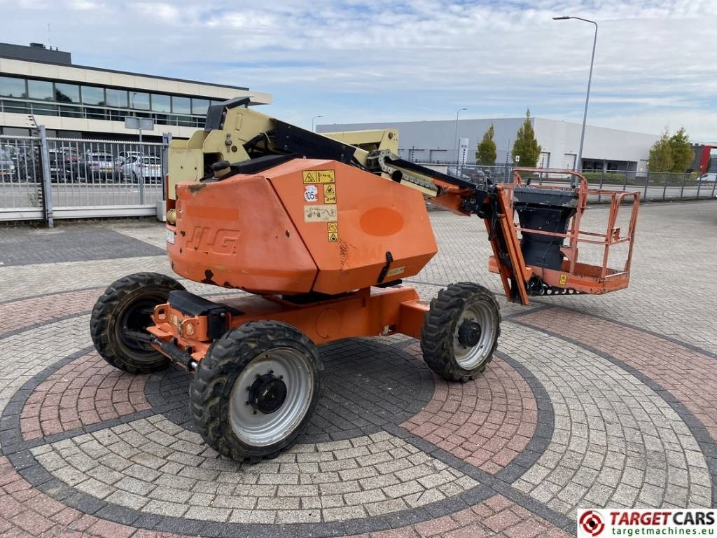 JLG 340AJ Articulated 4x4 Diesel Boom Work Lift 1233cm  - Articulated boom: picture 3 JLG 340AJ Articulated 4x4 Diesel Boom Work Lift 1233cm  - Articulated boom: picture 3