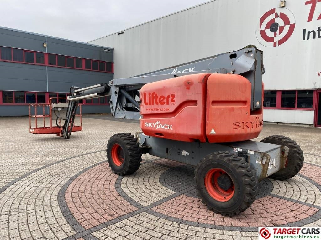 SkyJack SJ63AJ Articulated 4x4 Diesel Boom WorkLIft 2136cm - Articulated boom: picture 4 SkyJack SJ63AJ Articulated 4x4 Diesel Boom WorkLIft 2136cm - Articulated boom: picture 4