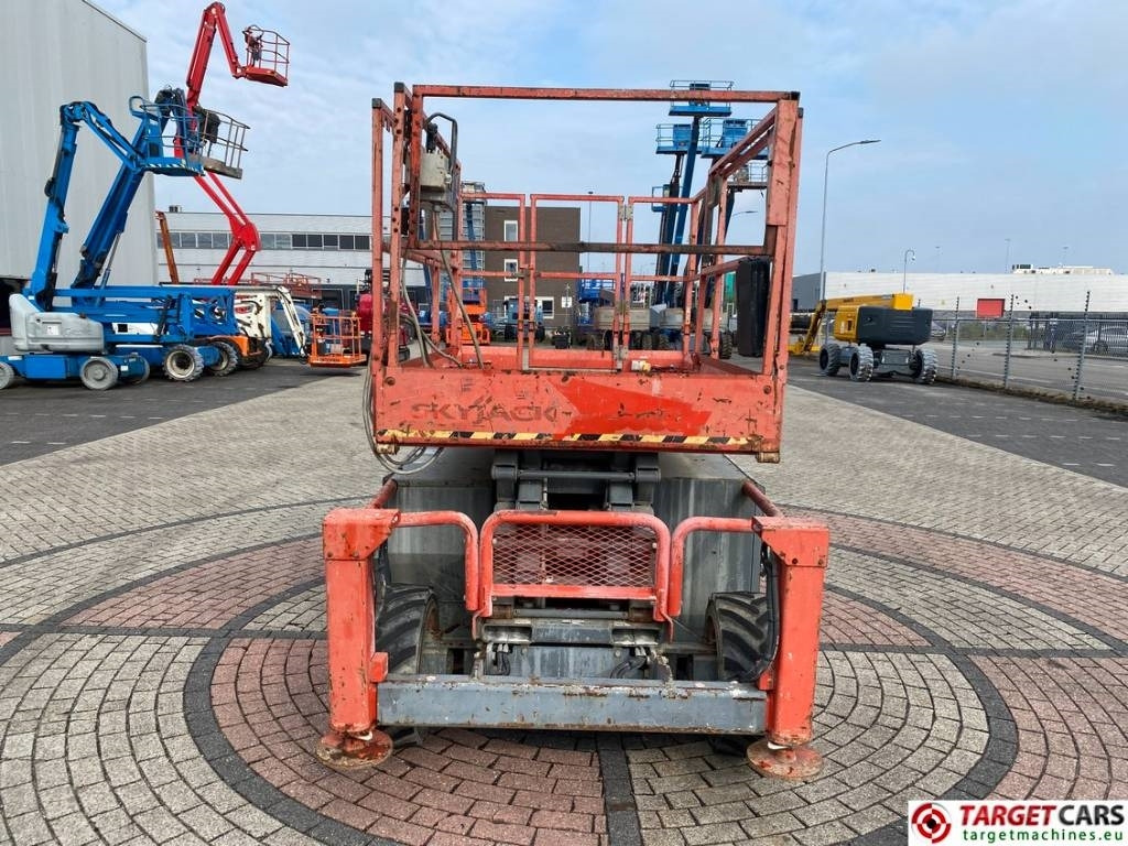 Scissor lift SkyJack SJ6832 RT Diesel 4x4 Scissor Work Lift 1180cm: picture 30