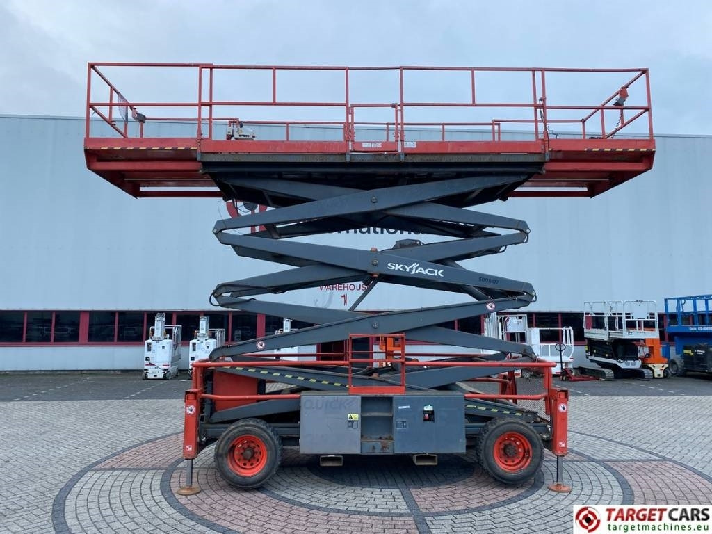 SkyJack SJ9250 RT Diesel Scissor Work Lift 1720cm - Scissor lift: picture 5 SkyJack SJ9250 RT Diesel Scissor Work Lift 1720cm - Scissor lift: picture 5