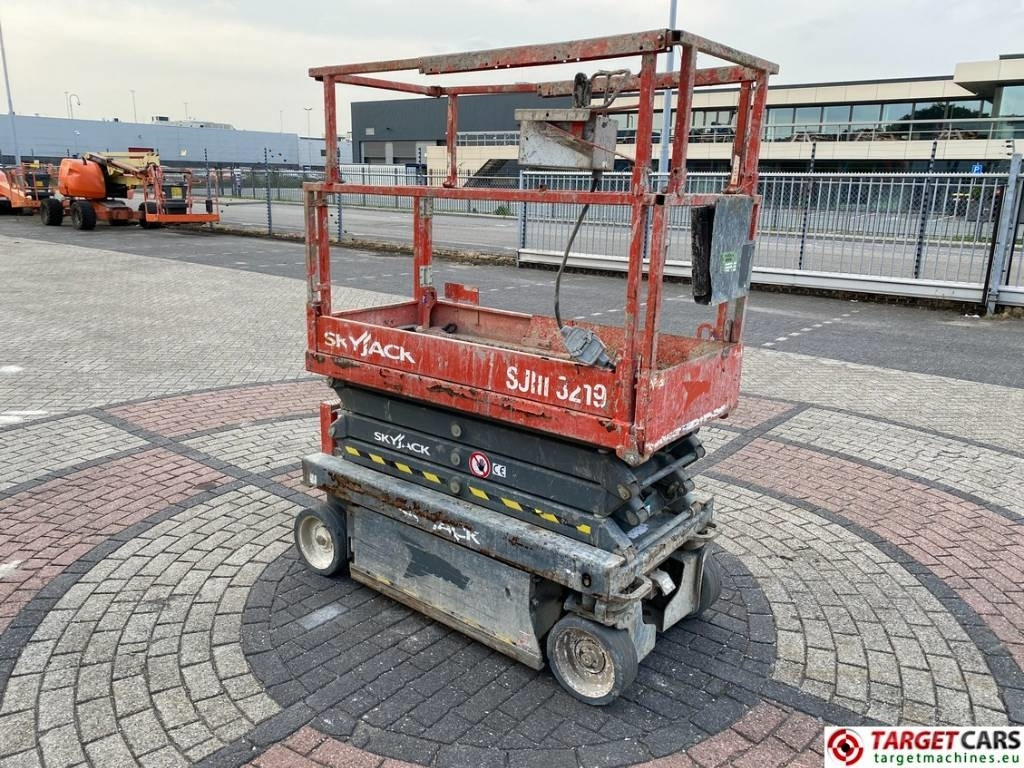 SkyJack SJIII-3219 Electric 3219 Scissor Work Lift 780cm - Scissor lift: picture 2 SkyJack SJIII-3219 Electric 3219 Scissor Work Lift 780cm - Scissor lift: picture 2