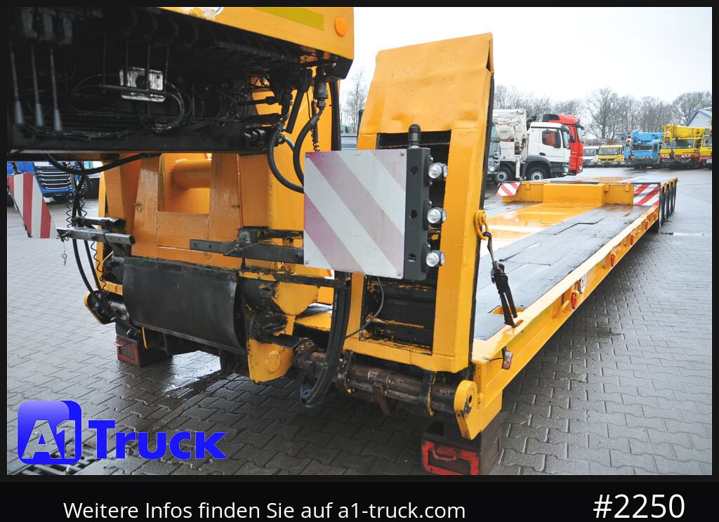GOLDHOFER 4 Achs Tiefbett, Tieflader, Auffahrrampen, - Low loader semi-trailer: picture 5 GOLDHOFER 4 Achs Tiefbett, Tieflader, Auffahrrampen, - Low loader semi-trailer: picture 5
