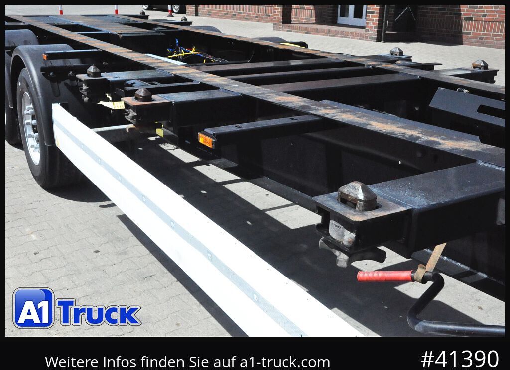 KRONE SDC 27 eLTU5-2, 20/30/40/45, Multi, - Container transporter/ Swap body semi-trailer: picture 4 KRONE SDC 27 eLTU5-2, 20/30/40/45, Multi, - Container transporter/ Swap body semi-trailer: picture 4