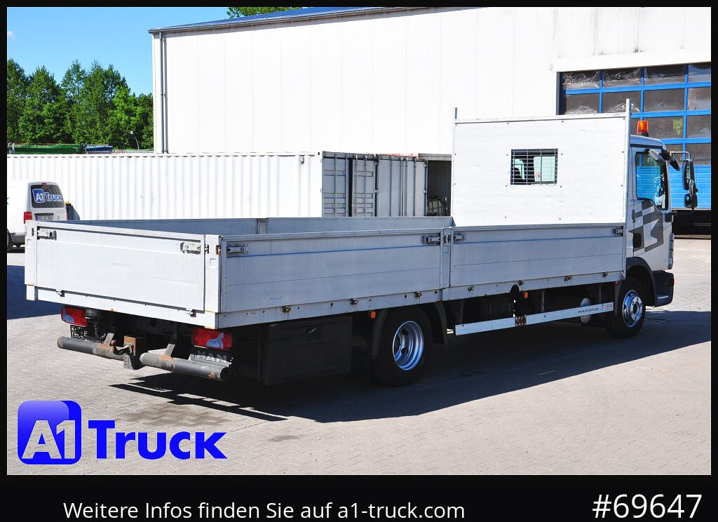 Flatbed van MAN TGL 8,220, Pritsche offen, L6400mm,  AHK,: picture 9