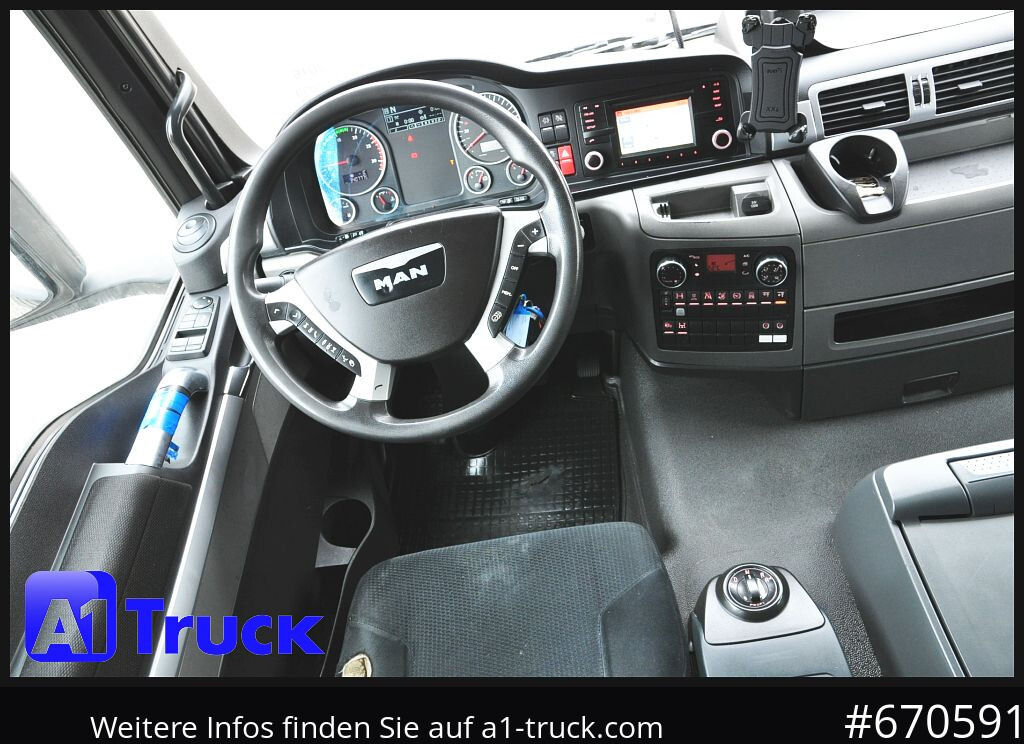 MAN TGS 26.440, Kran PK20.501L Lenkachse, - Dropside/ Flatbed truck, Crane truck: picture 4 MAN TGS 26.440, Kran PK20.501L Lenkachse, - Dropside/ Flatbed truck, Crane truck: picture 4