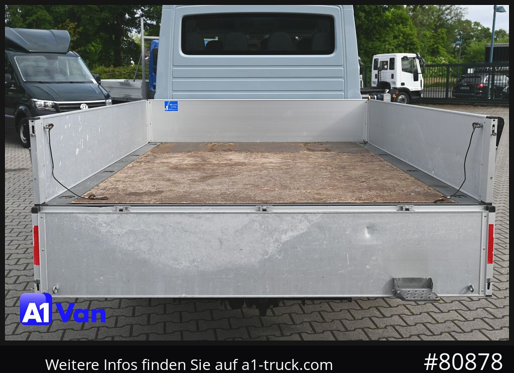 VOLKSWAGEN Crafter 35 Pritsche Doka, AHK, 7-Sitzer - Flatbed van, Combi van: picture 2 VOLKSWAGEN Crafter 35 Pritsche Doka, AHK, 7-Sitzer - Flatbed van, Combi van: picture 2