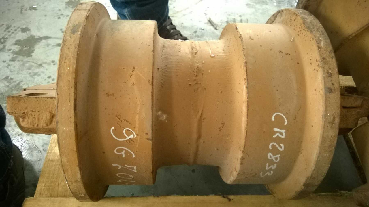 Caterpillar 235 245 983 4 Rulli. CR2833 - Track roller for Construction machinery: picture 2 Caterpillar 235 245 983 4 Rulli. CR2833 - Track roller for Construction machinery: picture 2