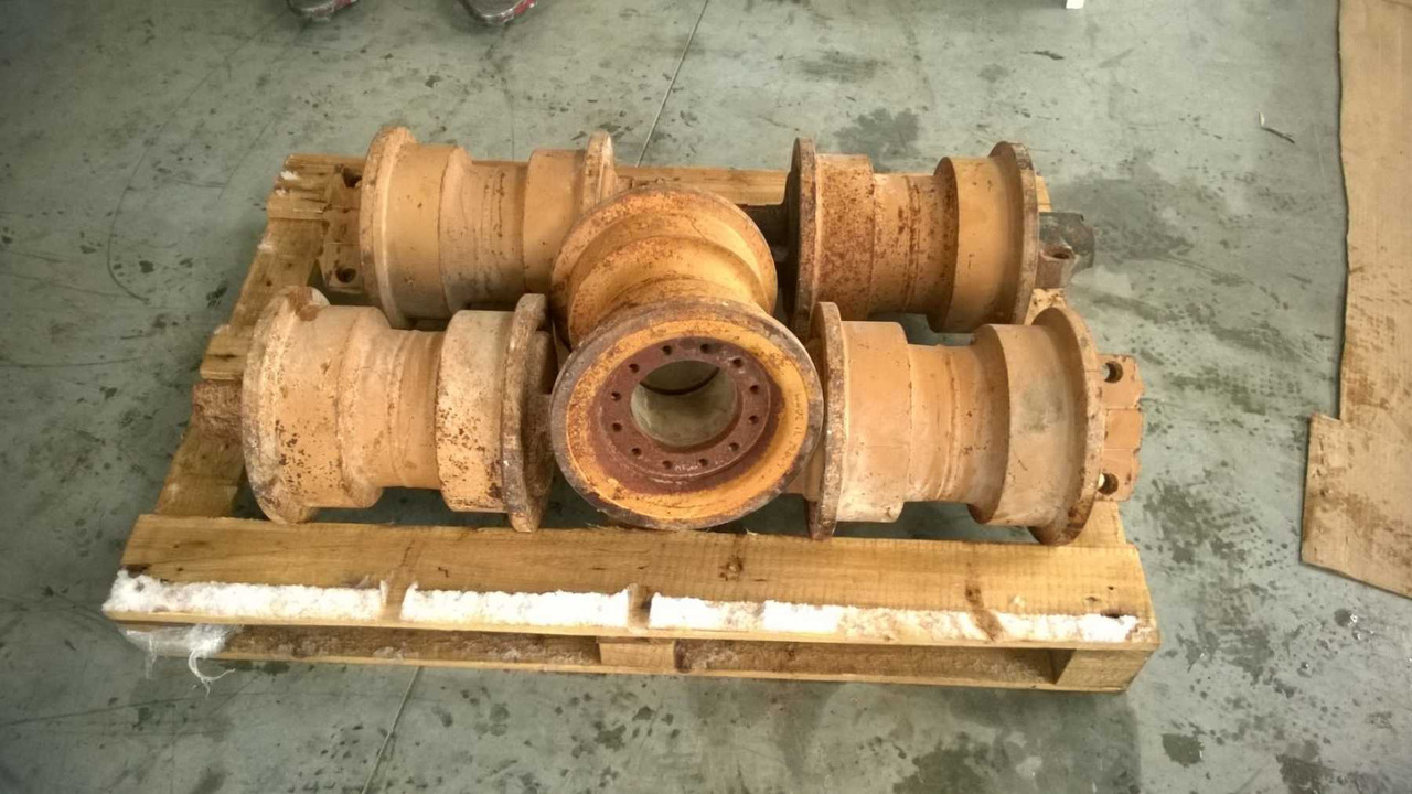 Caterpillar 235 245 983 4 Rulli. CR2833 - Track roller for Construction machinery: picture 1 Caterpillar 235 245 983 4 Rulli. CR2833 - Track roller for Construction machinery: picture 1