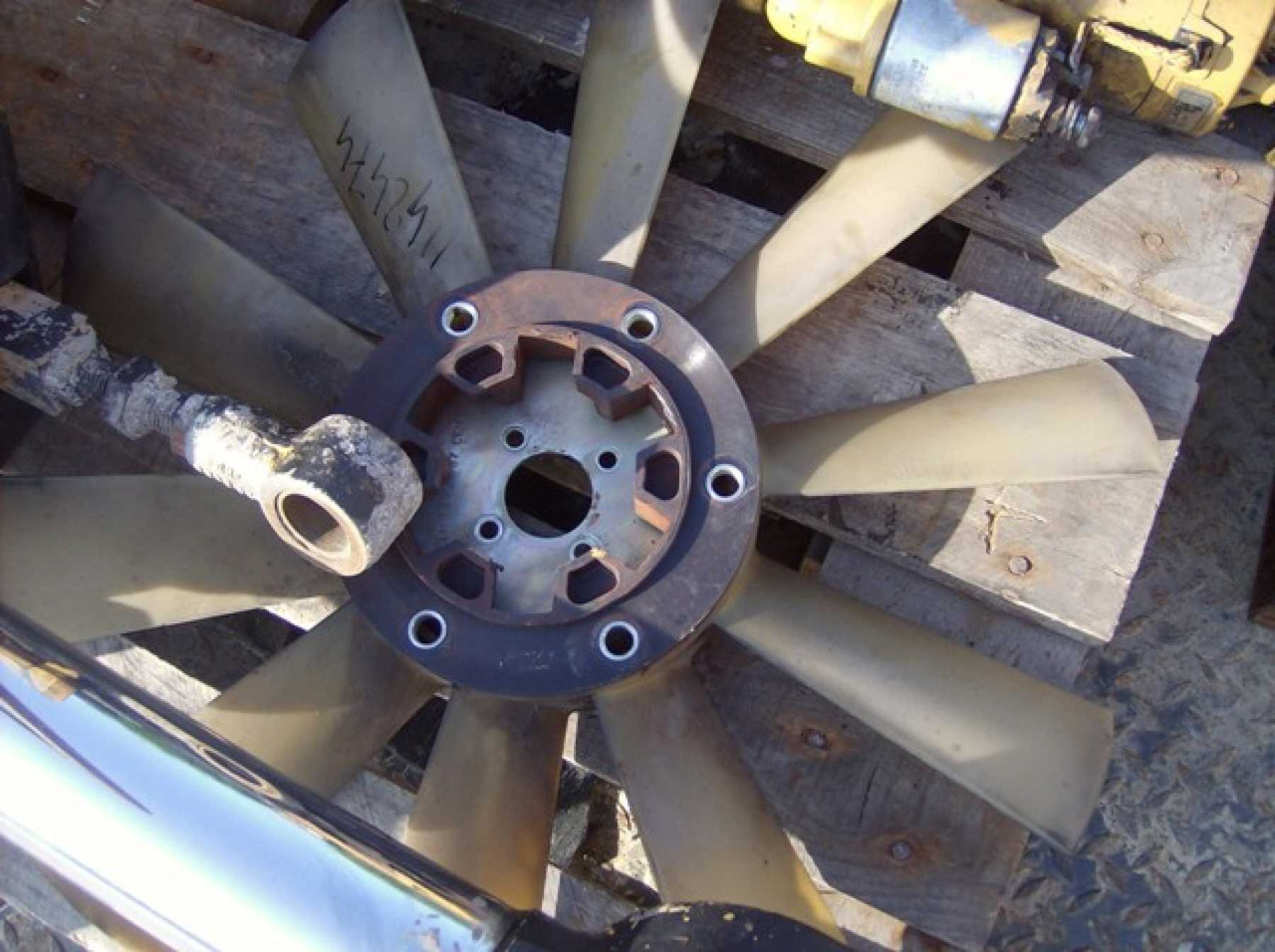 Caterpillar 317 NVA VENTOLA - Fan for Construction machinery: picture 1 Caterpillar 317 NVA VENTOLA - Fan for Construction machinery: picture 1