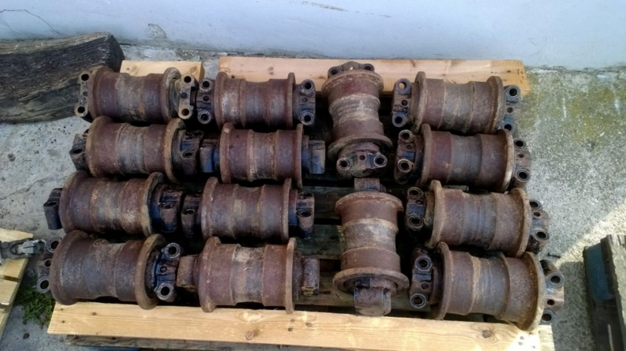 Caterpillar 317B LN RULLI INFERIORI - Track roller for Construction machinery: picture 1 Caterpillar 317B LN RULLI INFERIORI - Track roller for Construction machinery: picture 1