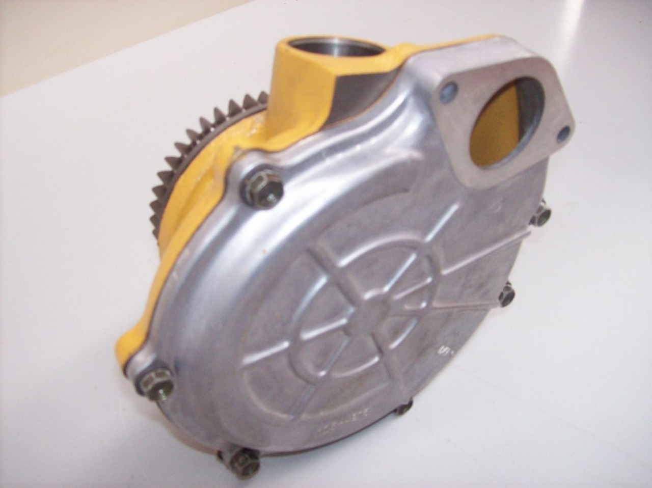 Caterpillar 3196 - C10 - C12 POMPA ACQUA ORIGINALE. P/N REMAN 0R3709 0R8767 0R0705 - Hydraulic pump for Construction machinery: picture 2 Caterpillar 3196 - C10 - C12 POMPA ACQUA ORIGINALE. P/N REMAN 0R3709 0R8767 0R0705 - Hydraulic pump for Construction machinery: picture 2