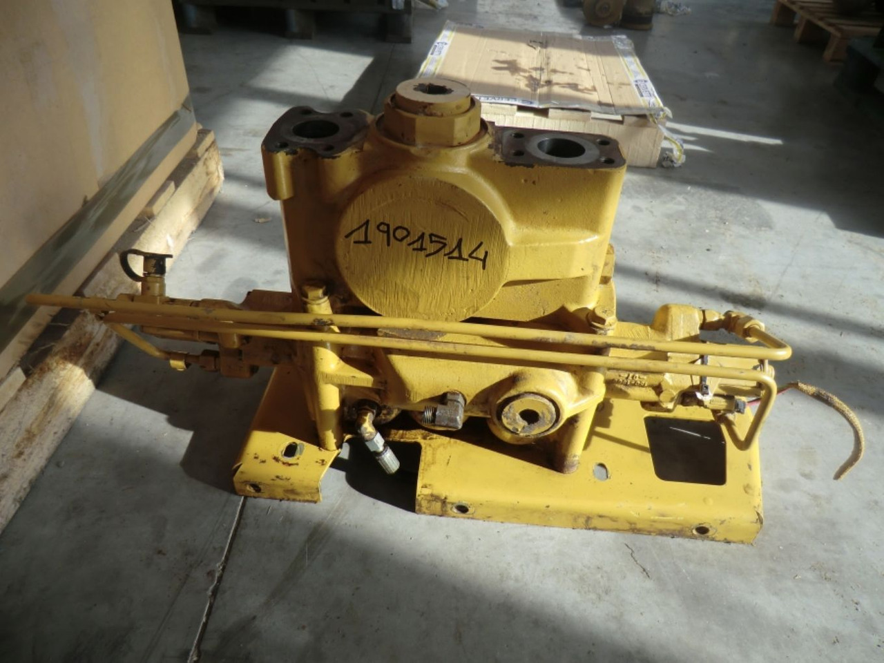 Caterpillar 735 VALVOLA - Valve for Construction machinery: picture 2 Caterpillar 735 VALVOLA - Valve for Construction machinery: picture 2