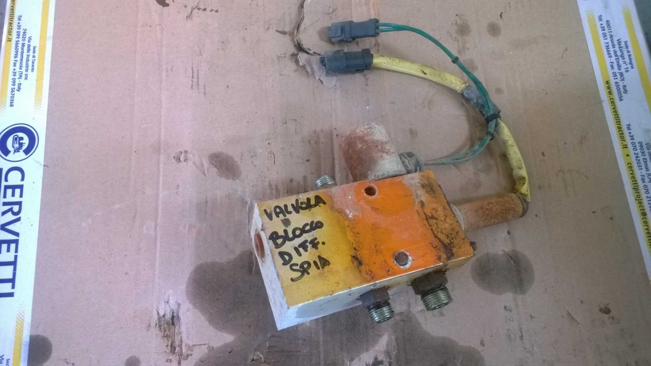 Caterpillar 735 Valvola per spia blocco differenziale - Valve for Construction machinery: picture 1 Caterpillar 735 Valvola per spia blocco differenziale - Valve for Construction machinery: picture 1