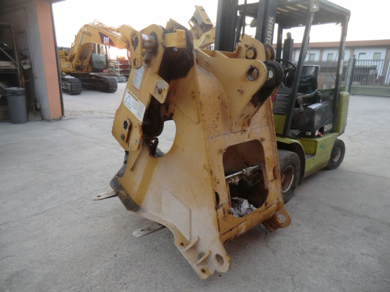 Caterpillar 928G TELAIO ANTERIORE - Frame/ Chassis for Construction machinery: picture 1 Caterpillar 928G TELAIO ANTERIORE - Frame/ Chassis for Construction machinery: picture 1