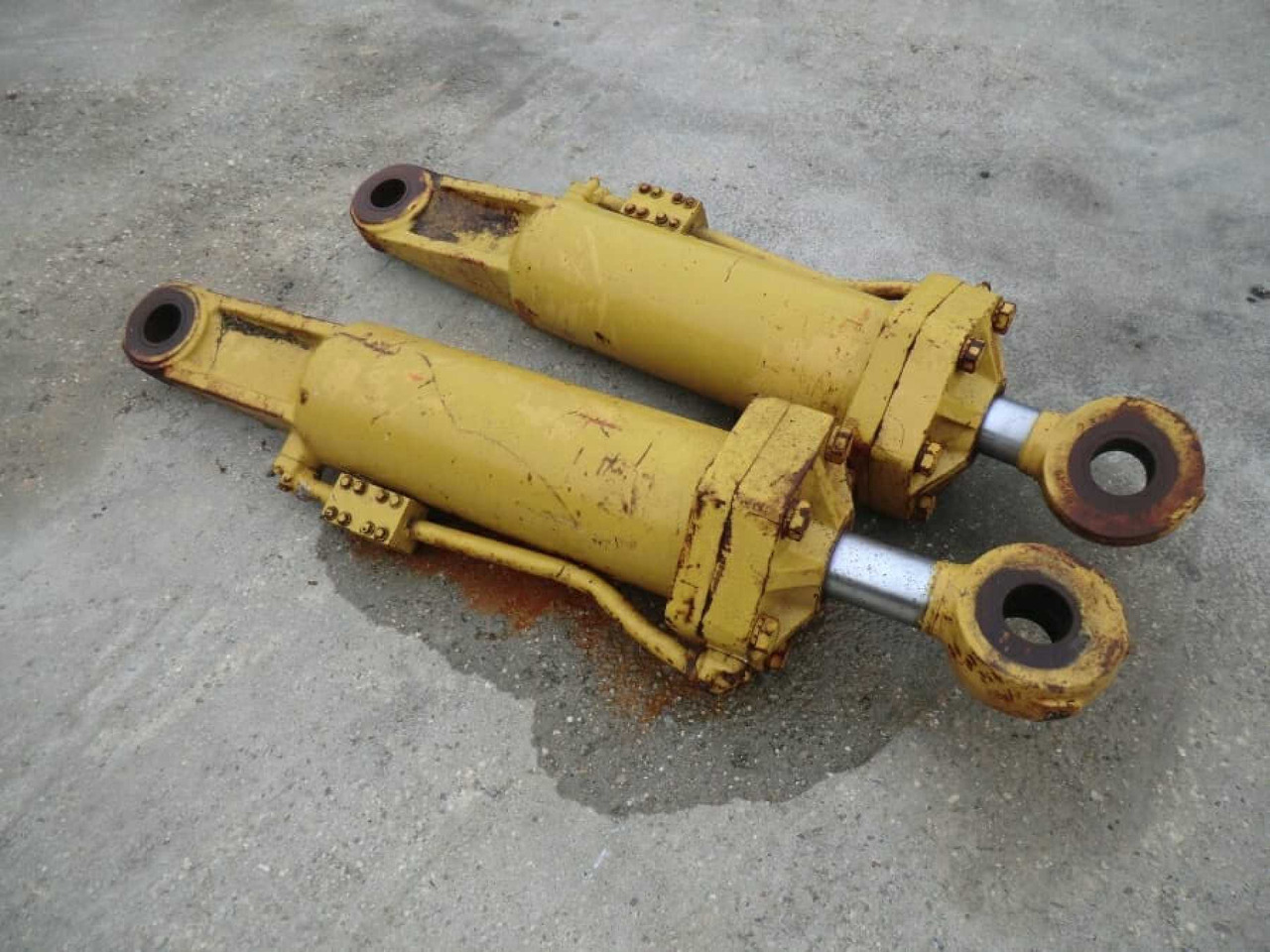 Ripper for Construction machinery Caterpillar D9G D9H ripper parallelogramma a 3 posizioni, 4 cilindri, con 3 denti (uno mancante), compreso di supporto.: picture 7 Ripper for Construction machinery Caterpillar D9G D9H ripper parallelogramma a 3 posizioni, 4 cilindri, con 3 denti (uno mancante), compreso di supporto.: picture 7