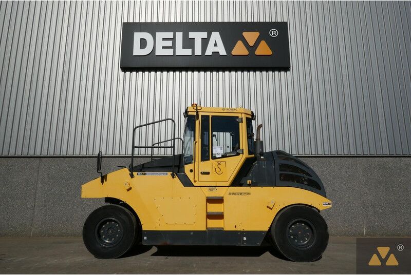 Bomag BW27RH - Pneumatic roller: picture 1 Bomag BW27RH - Pneumatic roller: picture 1