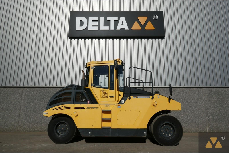 Bomag BW27RH - Pneumatic roller: picture 2 Bomag BW27RH - Pneumatic roller: picture 2