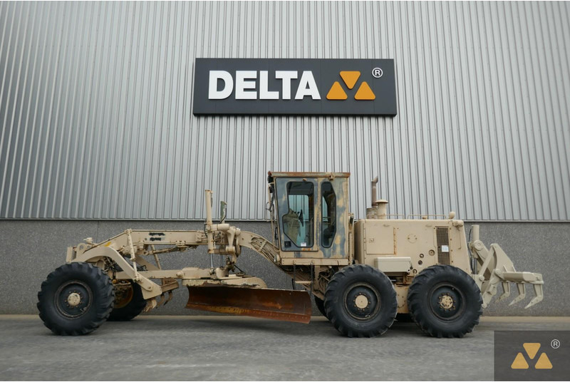 Caterpillar 130G Ex-army - Grader: picture 1 Caterpillar 130G Ex-army - Grader: picture 1