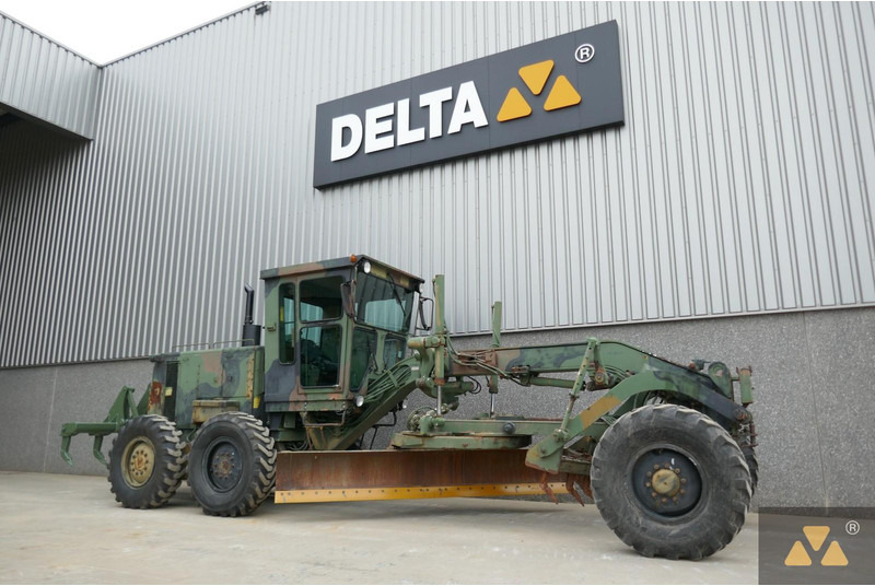 Caterpillar 130G Ex-army - Grader: picture 3 Caterpillar 130G Ex-army - Grader: picture 3