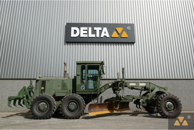 Caterpillar 130G Ex-army - Grader: picture 2 Caterpillar 130G Ex-army - Grader: picture 2