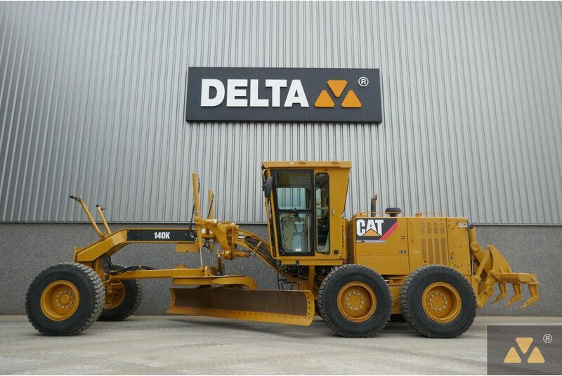 Grader Caterpillar 140K: picture 1