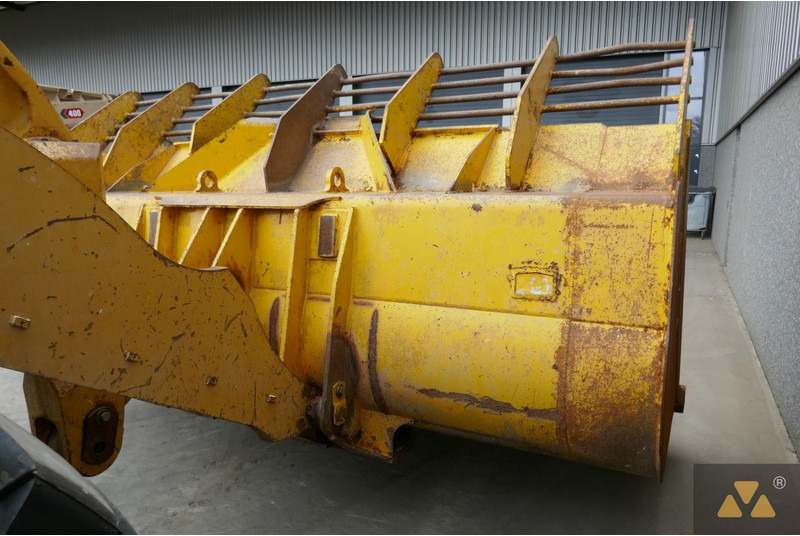 Wheel loader Caterpillar 966K: picture 17 Wheel loader Caterpillar 966K: picture 17