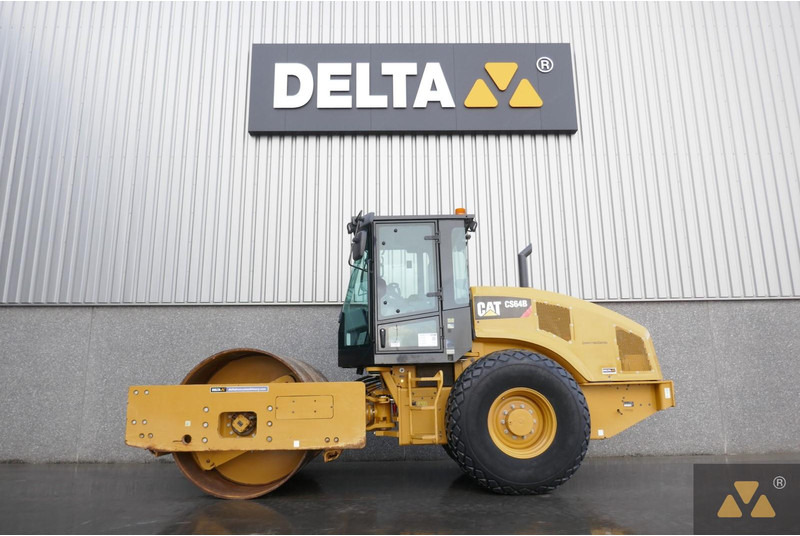 Roller Caterpillar CS64B: picture 1