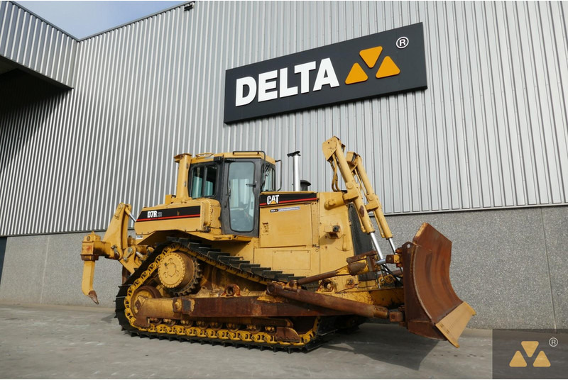 Caterpillar D7R XR Series II - Bulldozer: picture 3 Caterpillar D7R XR Series II - Bulldozer: picture 3