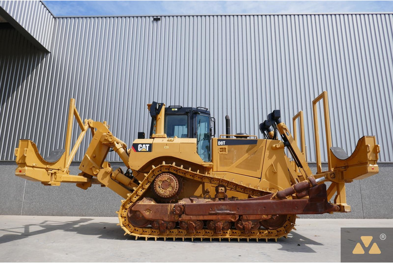 Caterpillar D8T Pipe carrier - Pipe layer: picture 2 Caterpillar D8T Pipe carrier - Pipe layer: picture 2