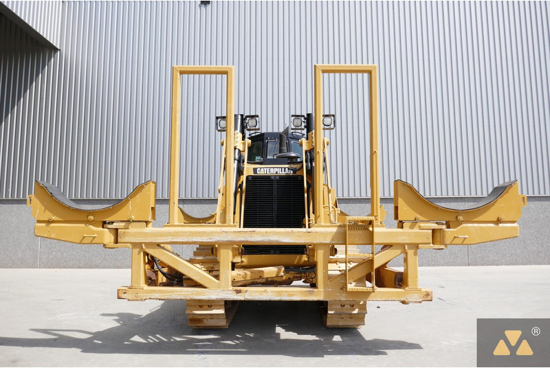 Caterpillar D8T Pipe carrier - Pipe layer: picture 3 Caterpillar D8T Pipe carrier - Pipe layer: picture 3