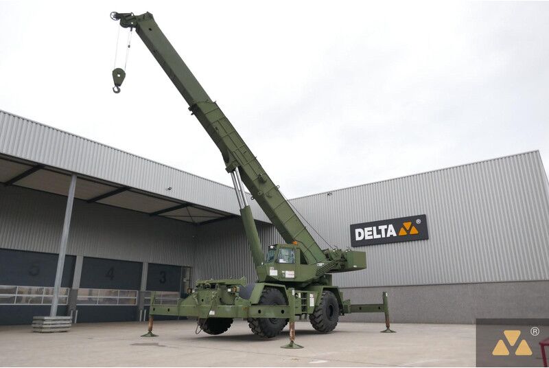 Grove RT875 Ex-army - Rough terrain crane: picture 3 Grove RT875 Ex-army - Rough terrain crane: picture 3