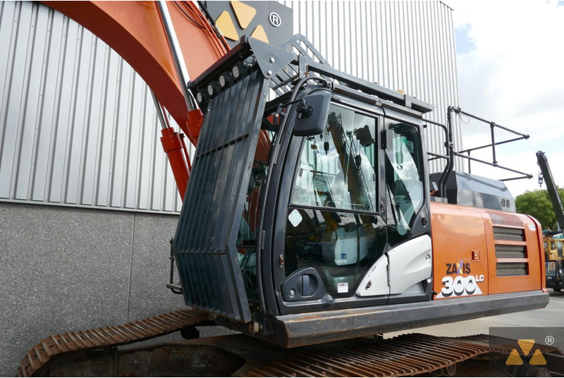 Crawler excavator Hitachi ZX300LC-6: picture 12