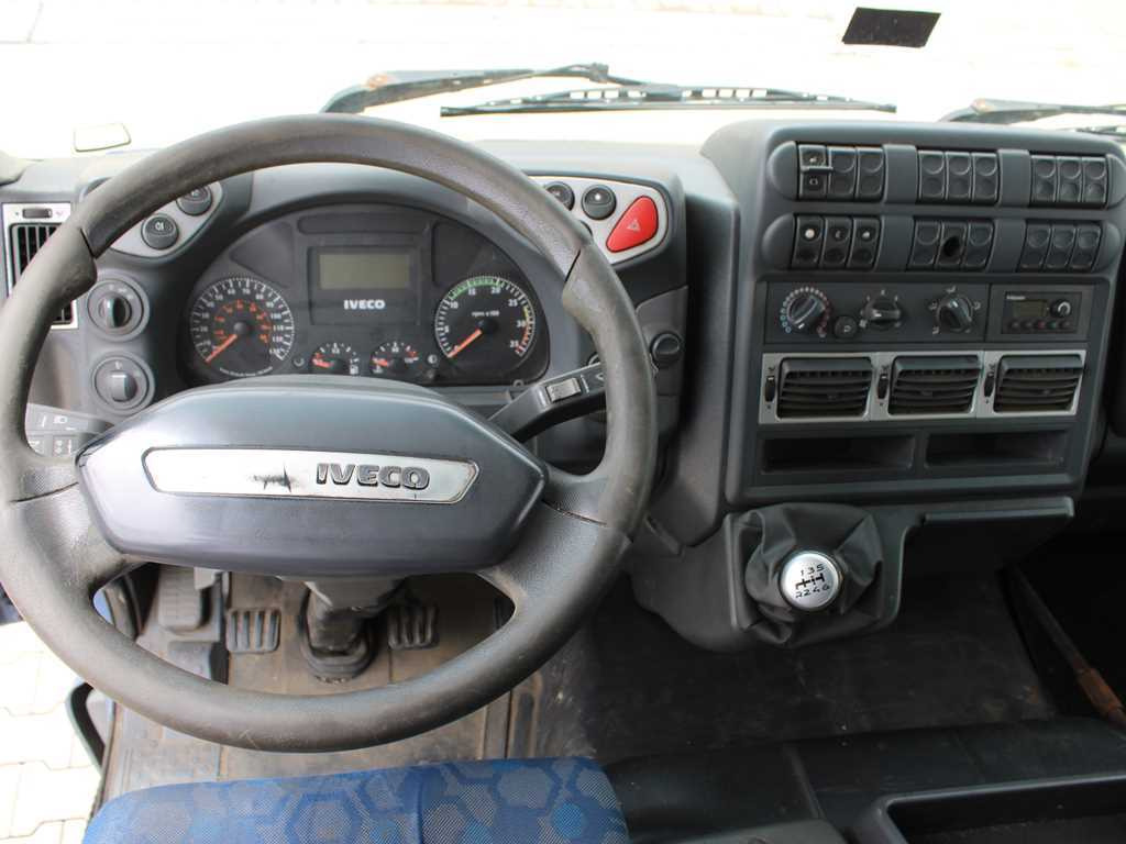 Curtainsider truck Iveco EUROCARGO 75E18, EURO 4, PNEU 80%: picture 12