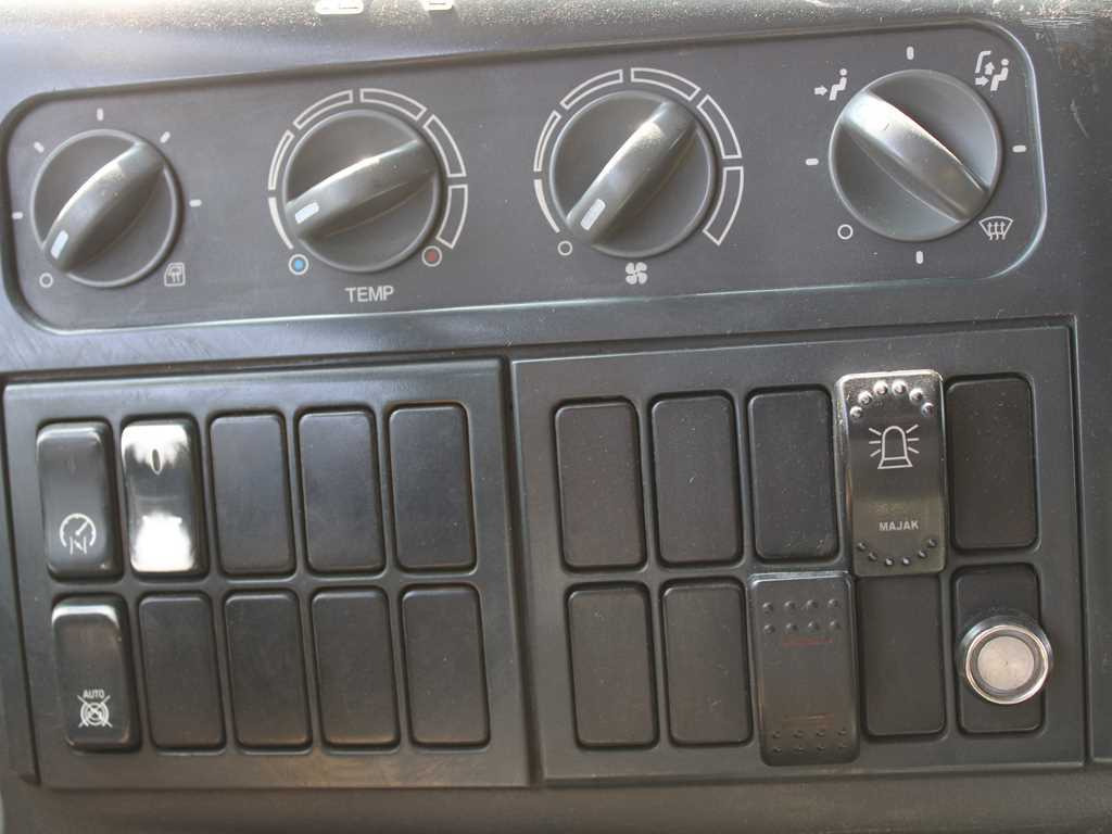 Tipper MAN TGM 26.280, EURO 4, THREE SIDED, 6X4, INDEPENDENT AIR CONDITIONING: picture 17