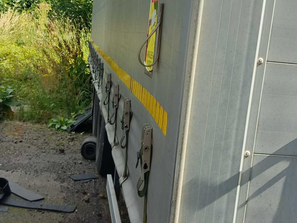 Panav TV018M - Curtainsider trailer: picture 5 Panav TV018M - Curtainsider trailer: picture 5