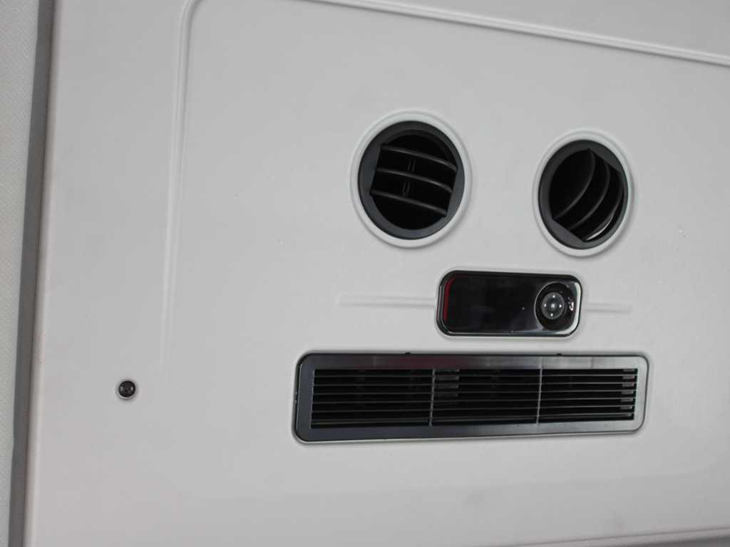 Tractor unit Ford F-MAX 500, EURO 6, LOWDECK, INDEPENDENT AIR CONDITIONING, NAVIGATION: picture 15 Tractor unit Ford F-MAX 500, EURO 6, LOWDECK, INDEPENDENT AIR CONDITIONING, NAVIGATION: picture 15