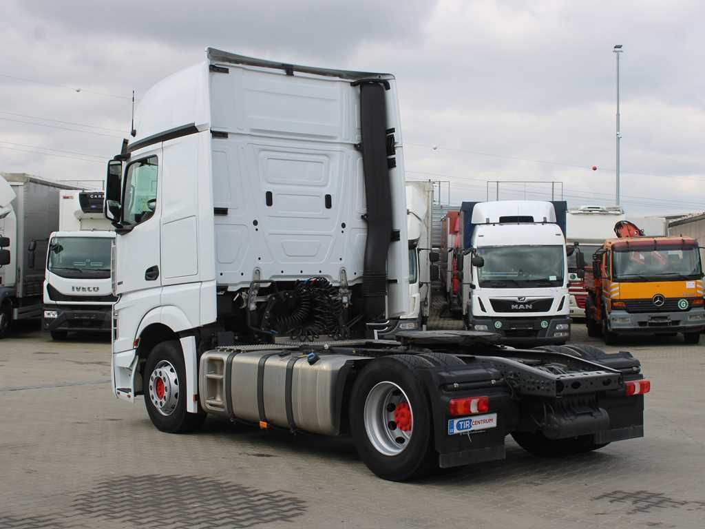 Mercedes-Benz Actros 1851 LS, GIGA SPACE Mercedes-Benz Actros 1851 LS, EURO 6, GIGA SPACE - Tractor unit: picture 4 Mercedes-Benz Actros 1851 LS, GIGA SPACE Mercedes-Benz Actros 1851 LS, EURO 6, GIGA SPACE - Tractor unit: picture 4