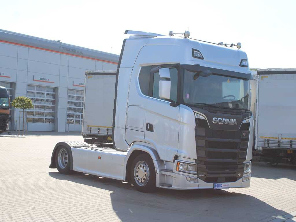 Scania S520, LOWDECK, RETARDER, NAVIGATION - Tractor unit: picture 2 Scania S520, LOWDECK, RETARDER, NAVIGATION - Tractor unit: picture 2