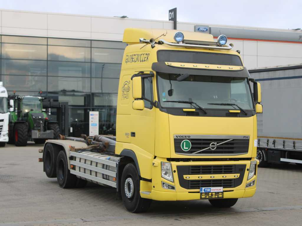Volvo FH 500, 6x2, EURO 5EEV, VEB +, LIFTING AXLE, CAMERA - Hook lift truck: picture 3 Volvo FH 500, 6x2, EURO 5EEV, VEB +, LIFTING AXLE, CAMERA - Hook lift truck: picture 3