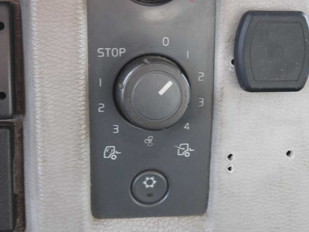 Leasing of  Volvo FL 240, EURO 5, TAIL LIFT, SIDEWALLS Volvo FL 240, EURO 5, TAIL LIFT, SIDEWALLS: picture 14