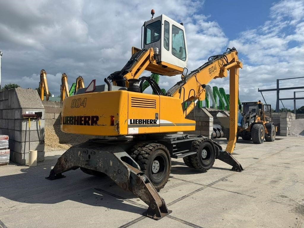 Liebherr A 904 - Waste/ Industry handler: picture 4 Liebherr A 904 - Waste/ Industry handler: picture 4