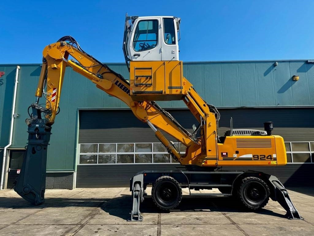 Liebherr A 924 C - Waste/ Industry handler: picture 1 Liebherr A 924 C - Waste/ Industry handler: picture 1