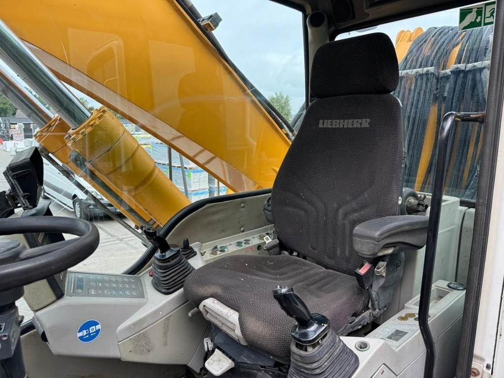 Waste/ Industry handler Liebherr A 924 C: picture 11 Waste/ Industry handler Liebherr A 924 C: picture 11