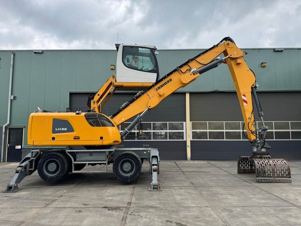 Liebherr LH 22 M - Waste/ Industry handler: picture 5 Liebherr LH 22 M - Waste/ Industry handler: picture 5