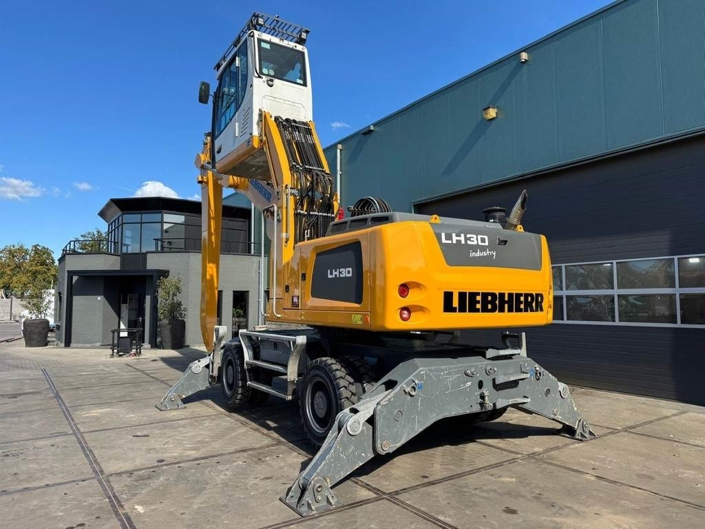 Liebherr LH 30 M - Waste/ Industry handler: picture 3 Liebherr LH 30 M - Waste/ Industry handler: picture 3