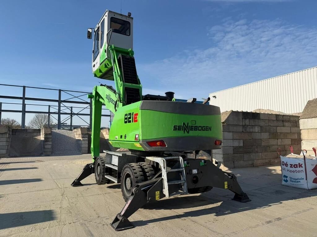 Sennebogen 821M E - Waste/ Industry handler: picture 3 Sennebogen 821M E - Waste/ Industry handler: picture 3