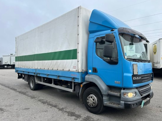 DAF LF 55.250 Plane mit LBW, Manual, E5 - Curtainsider truck: picture 3 DAF LF 55.250 Plane mit LBW, Manual, E5 - Curtainsider truck: picture 3