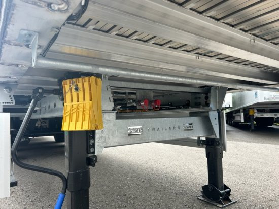 Knapen K100 Schubboden, Neufahrzeug, 10mm Boden, Liftachse, Funk - Walking floor semi-trailer: picture 5 Knapen K100 Schubboden, Neufahrzeug, 10mm Boden, Liftachse, Funk - Walking floor semi-trailer: picture 5