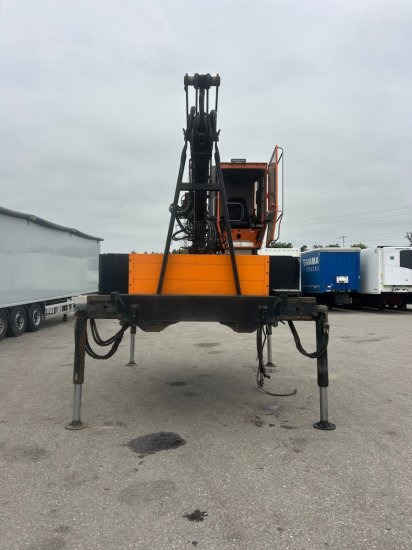 Plateau-Wechselpritsche mit Loglift 140S inkl. Rotator und Greifer - Container transporter/ Swap body trailer: picture 2 Plateau-Wechselpritsche mit Loglift 140S inkl. Rotator und Greifer - Container transporter/ Swap body trailer: picture 2